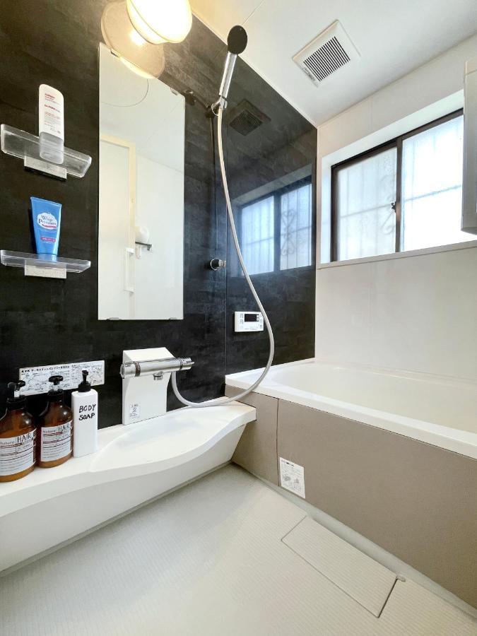 Guesthouse中道 Osaka Buitenkant foto