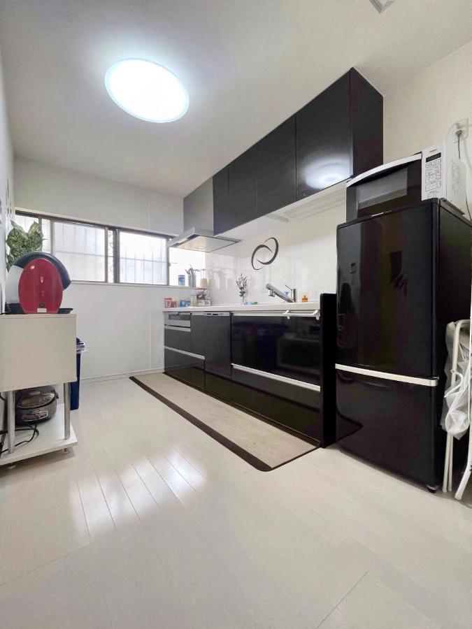 Guesthouse中道 Osaka Buitenkant foto