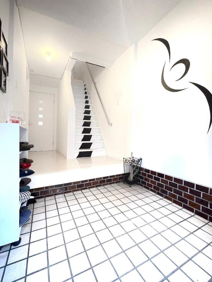 Guesthouse中道 Osaka Buitenkant foto