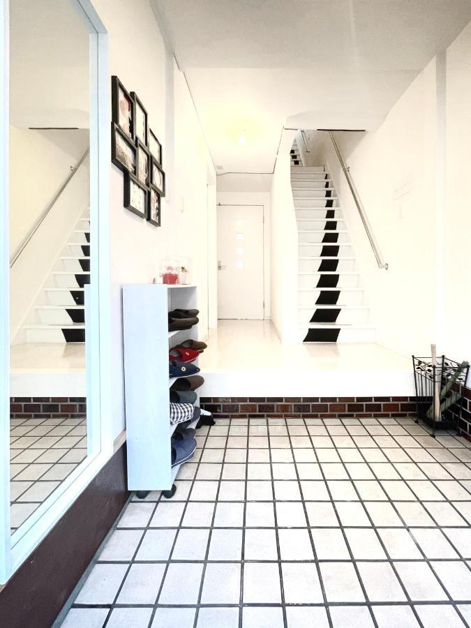 Guesthouse中道 Osaka Buitenkant foto